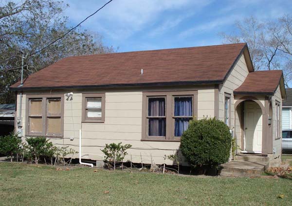We are a Dallas Home Buyer Company and we buy small houses such as this one.